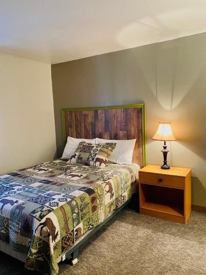 Moosehead Lodge Rangely Buitenkant foto