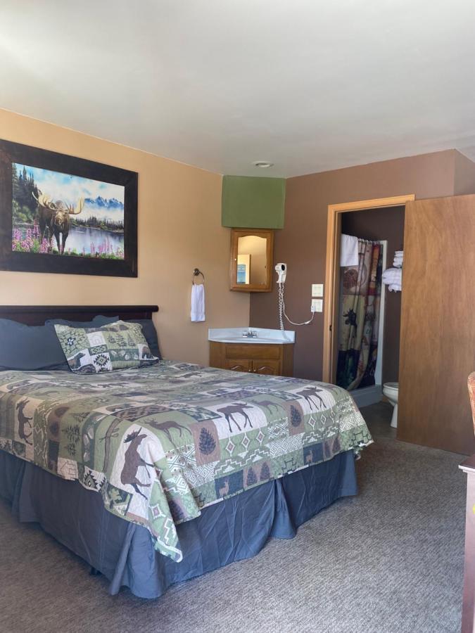 Moosehead Lodge Rangely Buitenkant foto