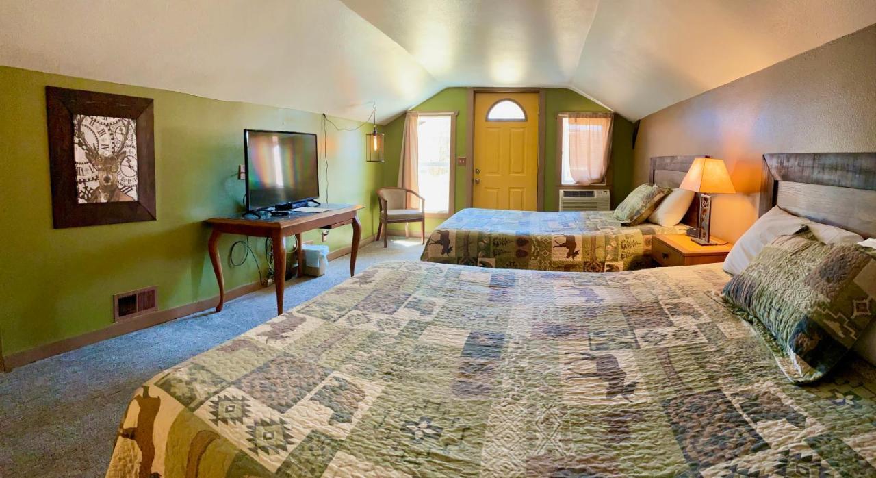 Moosehead Lodge Rangely Buitenkant foto