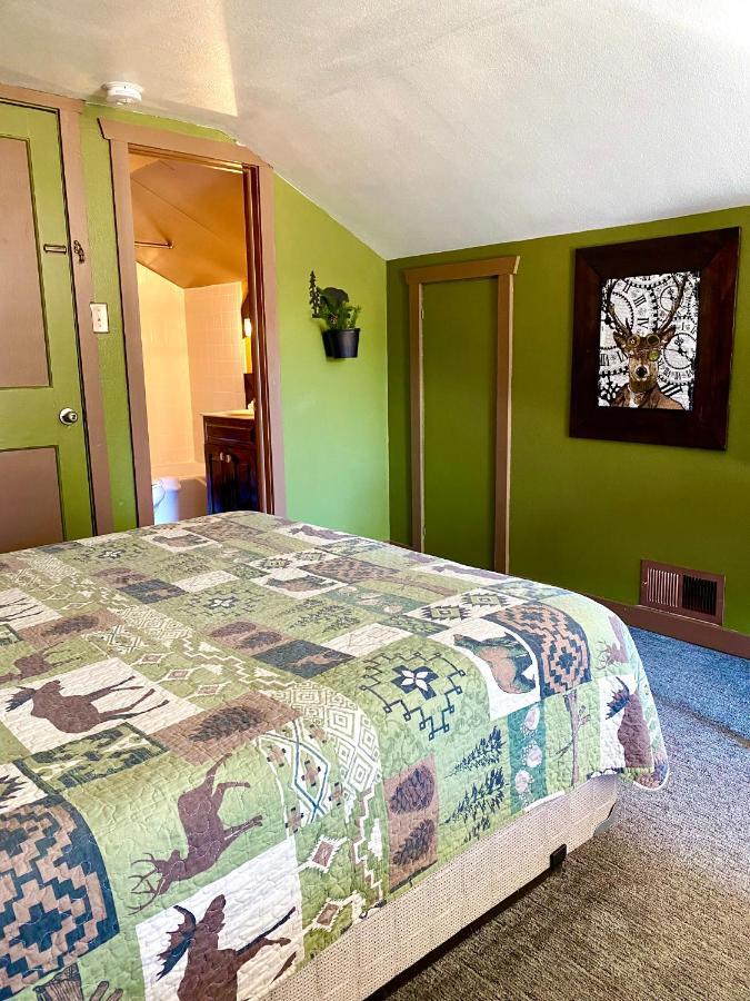 Moosehead Lodge Rangely Buitenkant foto